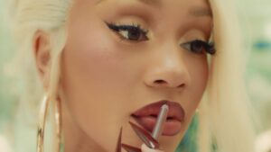Saweetie – “Hella Pressure” album + New video “Boffum”